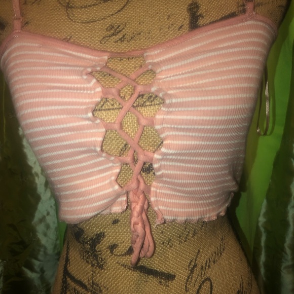 2 pink crop tops ambiance&oldnavy💕🎀 - Picture 3 of 9